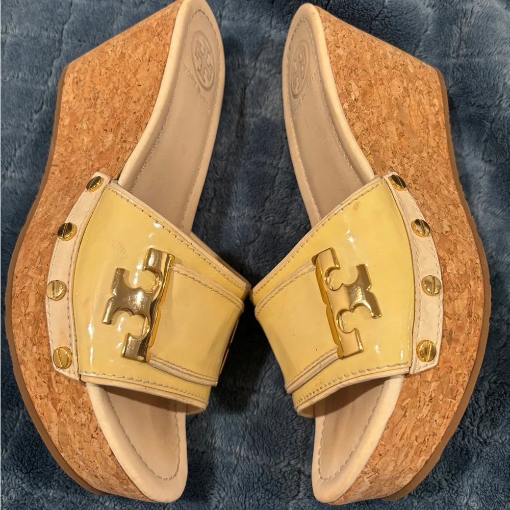 Tory Burch Yellow Cork Wedge Sandals - Picture 3 of 10